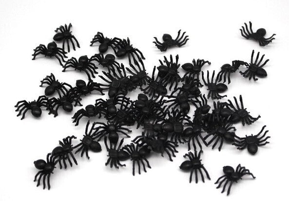 MINI FAKE SPIDERS Trick Halloween Scary Arachnids Joke Prank Small Gag Toy Bug